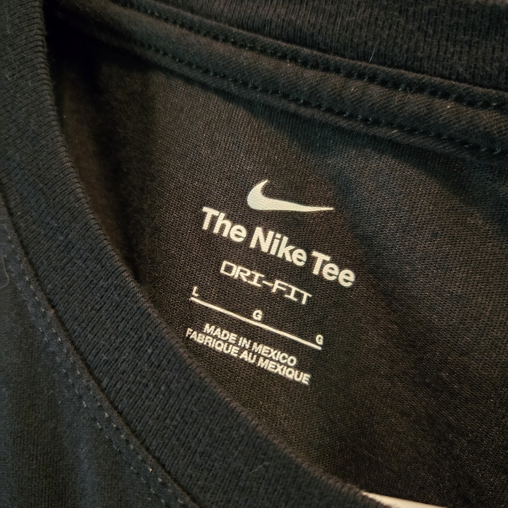Nike University of Minnesota Crop Top - Picture 3 of 5